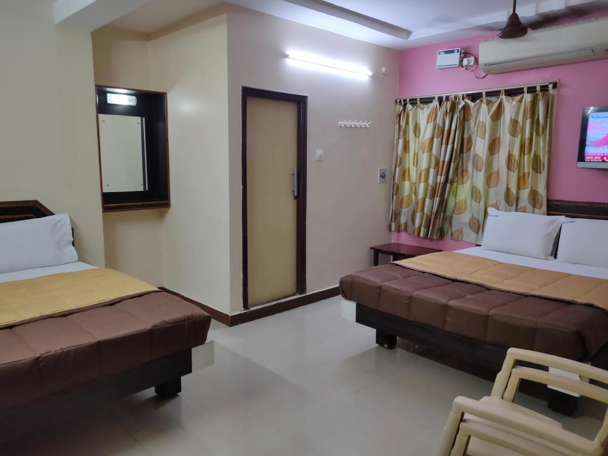 Hotel Dkr Residency Tirupati Dış mekan fotoğraf