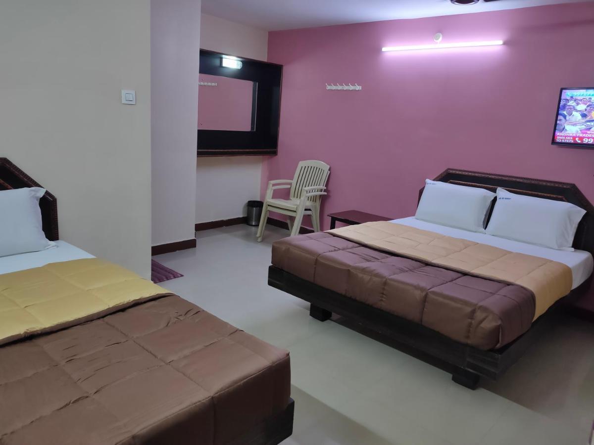 Hotel Dkr Residency Tirupati Dış mekan fotoğraf