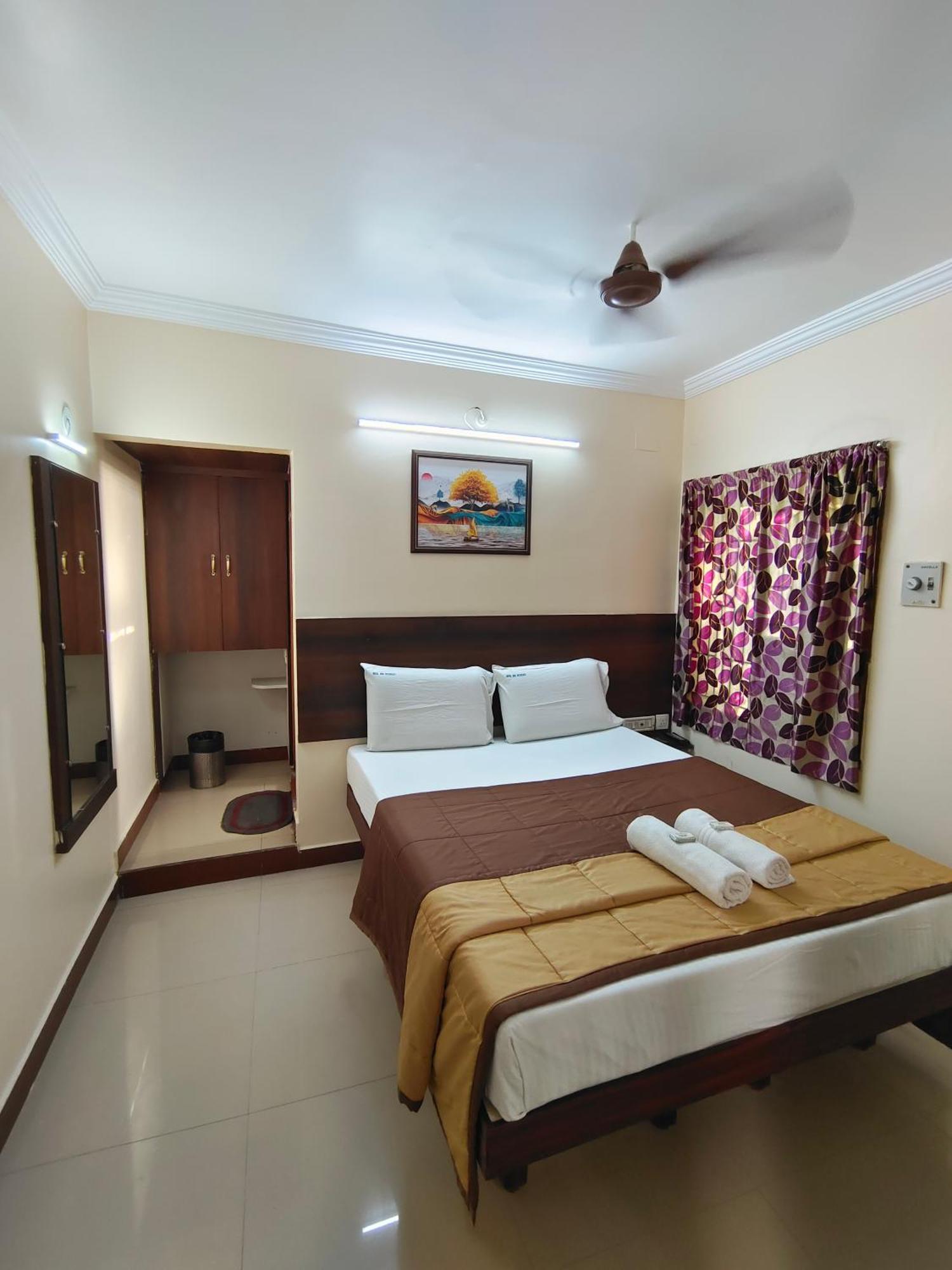 Hotel Dkr Residency Tirupati Dış mekan fotoğraf