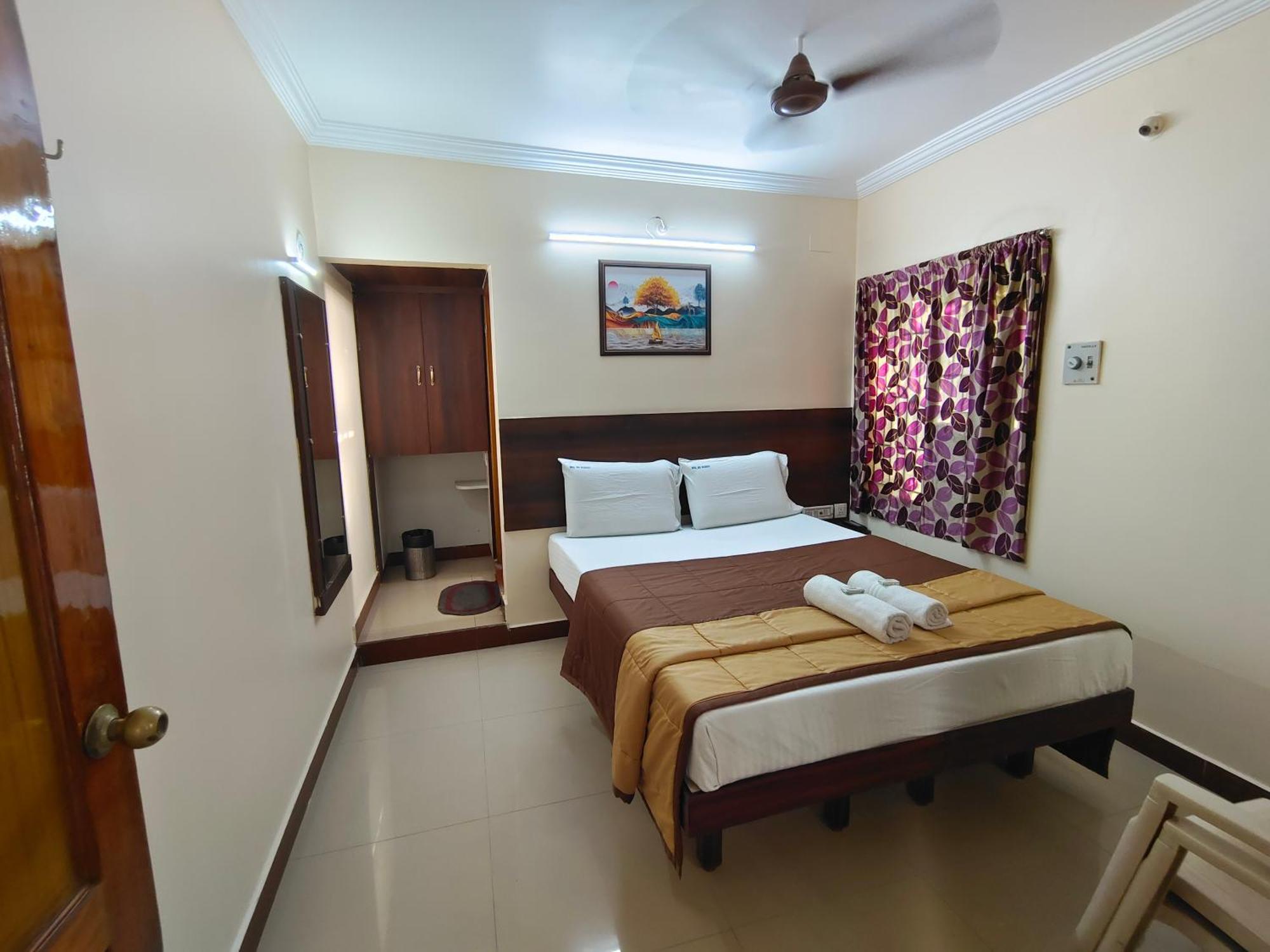 Hotel Dkr Residency Tirupati Dış mekan fotoğraf