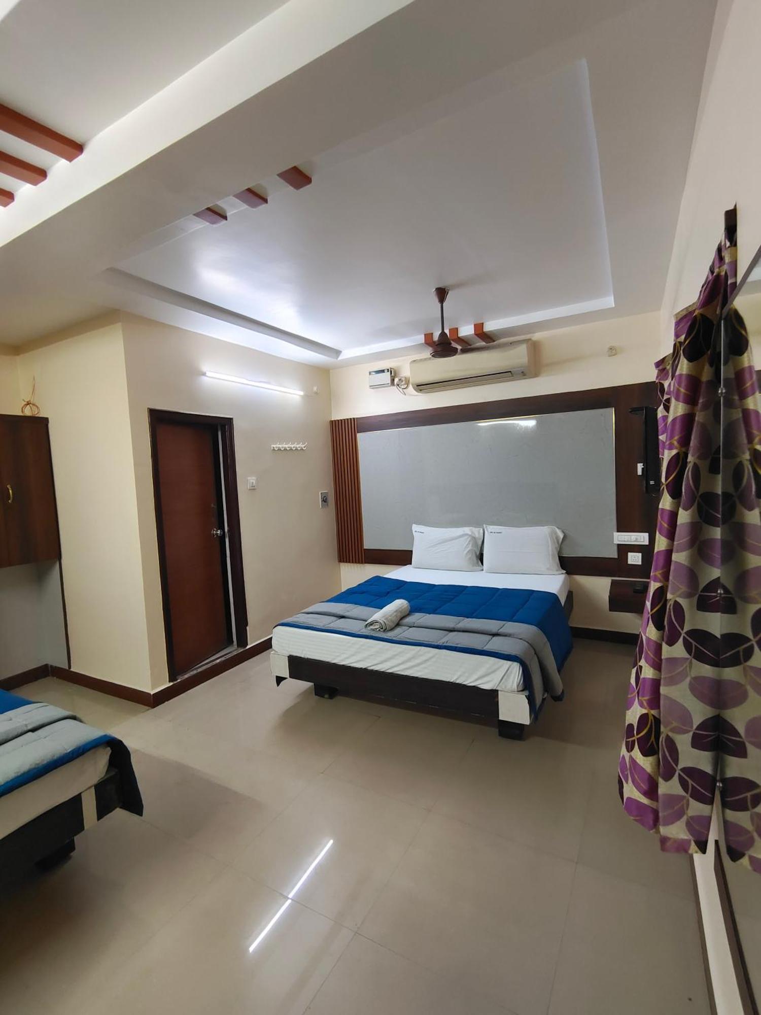 Hotel Dkr Residency Tirupati Dış mekan fotoğraf